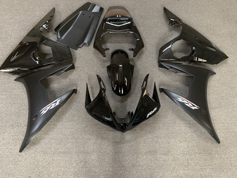 Yamaha YZF-R6 (2003-2004) Black & Matte Black Fairings