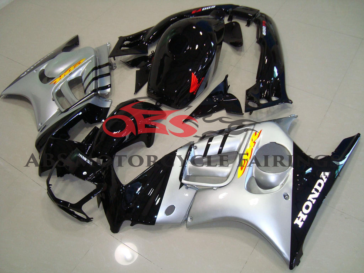 Honda CBR600FS (1991-1994) Black & Silver Fairings