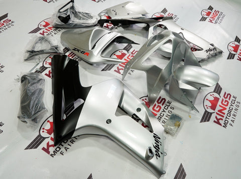 Fairing kit for a Kawasaki ZX6R 636 (2003-2004) Silver & Matte Black