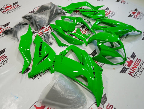 Fairing kit for a Kawasaki ZX6R 636 (2013-2018) Lime Green & Black