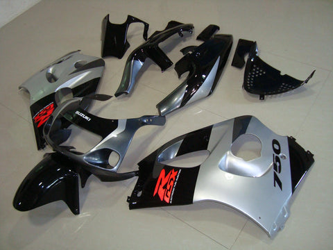 Suzuki GSXR750 (1996-1999) Black & Silver Fairings