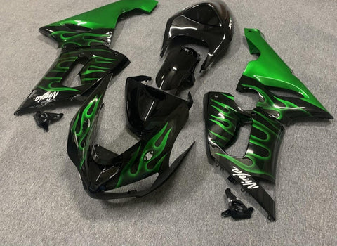 Fairing kit for a Kawasaki ZX6R 636 (2005-2006) Black & Green Flames