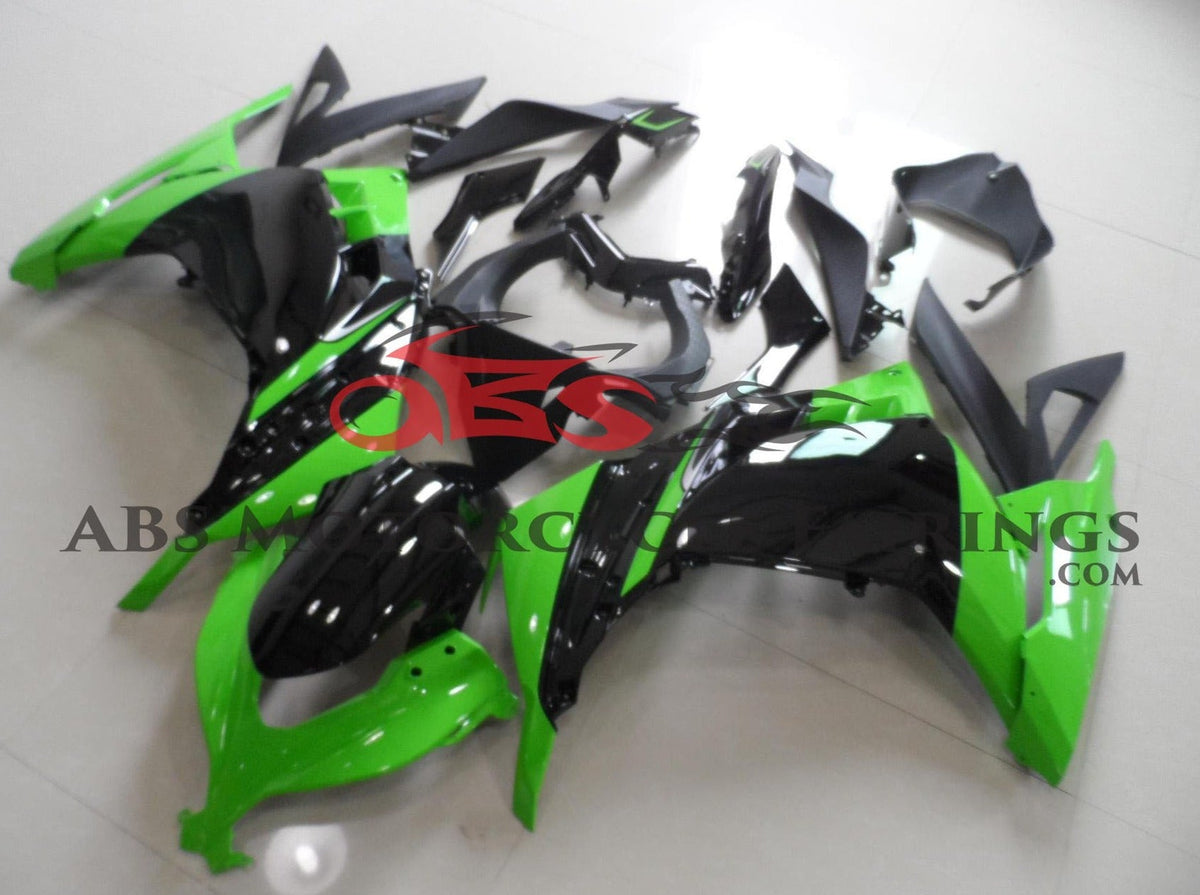 Fairing kit for a Kawasaki Ninja 300 (2013-2017) Green & Black