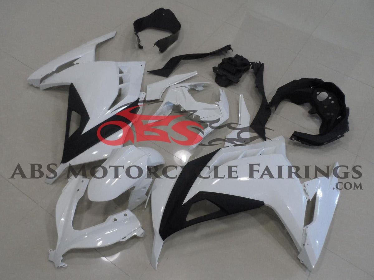 Fairing kit for a Kawasaki Ninja 300 (2013-2017) White & Black