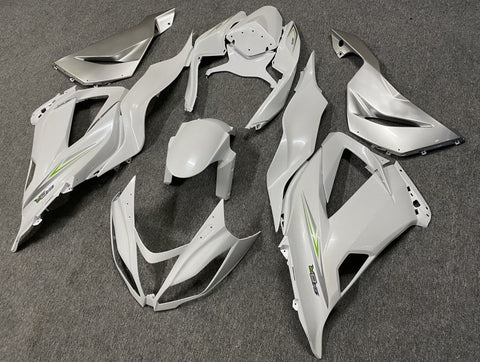 Fairing kit for a Kawasaki ZX6R 636 (2013-2018) Pearl White, Silver & Green