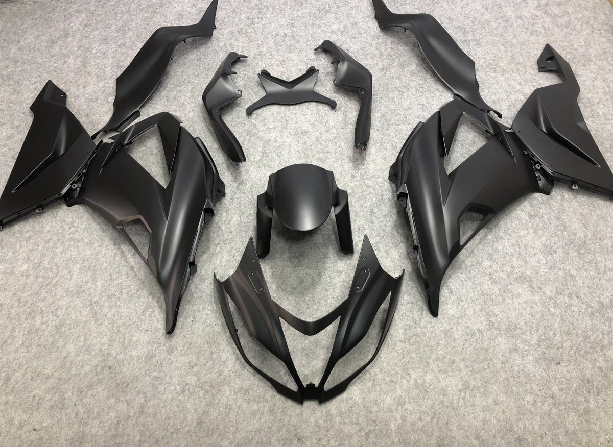 Fairing kit for a Kawasaki ZX6R 636 (2013-2018) Matte Black