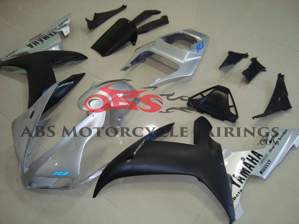 Yamaha YZF-R1 (2002-2003) Silver & Matte Black Fairings