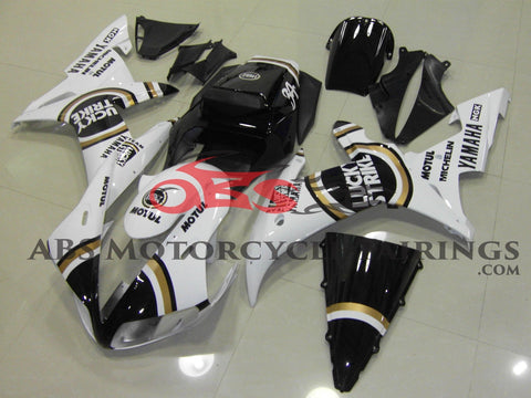 Yamaha YZF-R1 (2002-2003) White, Black & Gold Lucky Strike Fairings