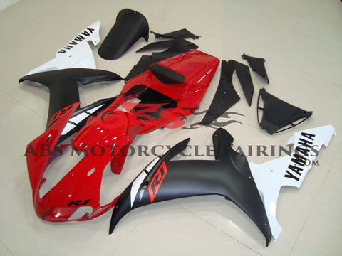 Yamaha YZF-R1 (2002-2003) Red, Matte Black & White Fairings