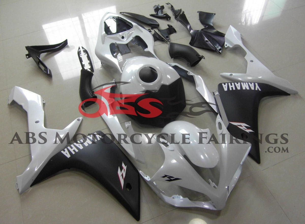 Yamaha YZF-R1 (2007-2008) White & Matte Black Fairings