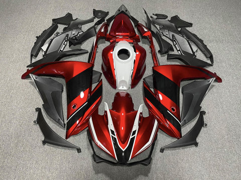 Yamaha YZF-R3 (2015-2018) Candy Red, Black & White Fairings