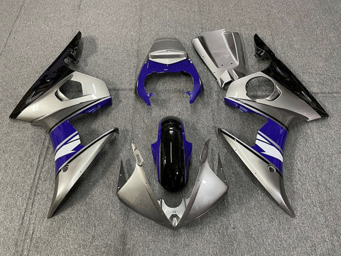 Yamaha YZF-R6 (2005) Silver, Blue, Black & White Fairings