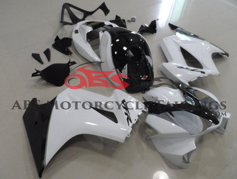 Honda VFR800 (2002-2013) White & Black Fairings