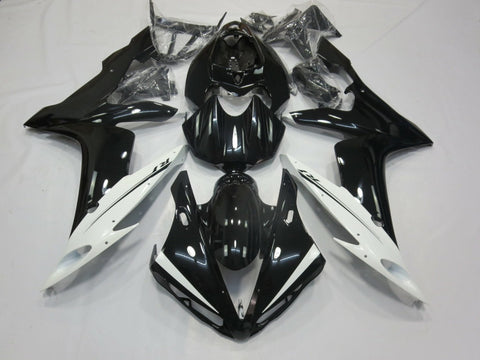 Yamaha YZF-R1 (2004-2006) Black & White Fairings