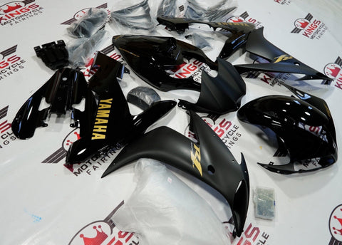 Yamaha YZF-R1 (2004-2006) Gloss Black, Matte Black & Gold Fairings