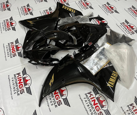 Yamaha YZF-R1 (2012-2014) All Black & Gold Fairings