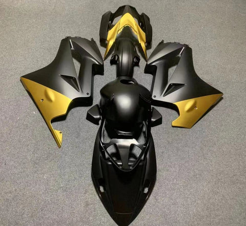 Fairing kit for a Kawasaki Ninja 250R (2008-2013) Matte Black & Gold