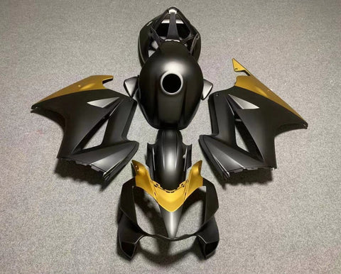 Fairing kit for a Kawasaki Ninja 250R (2008-2013) Matte Black & Gold